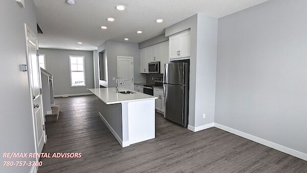 Calgary Main Floor For Rent | Rangeview | BRAND NEW UPPER 3 BED | ID ...