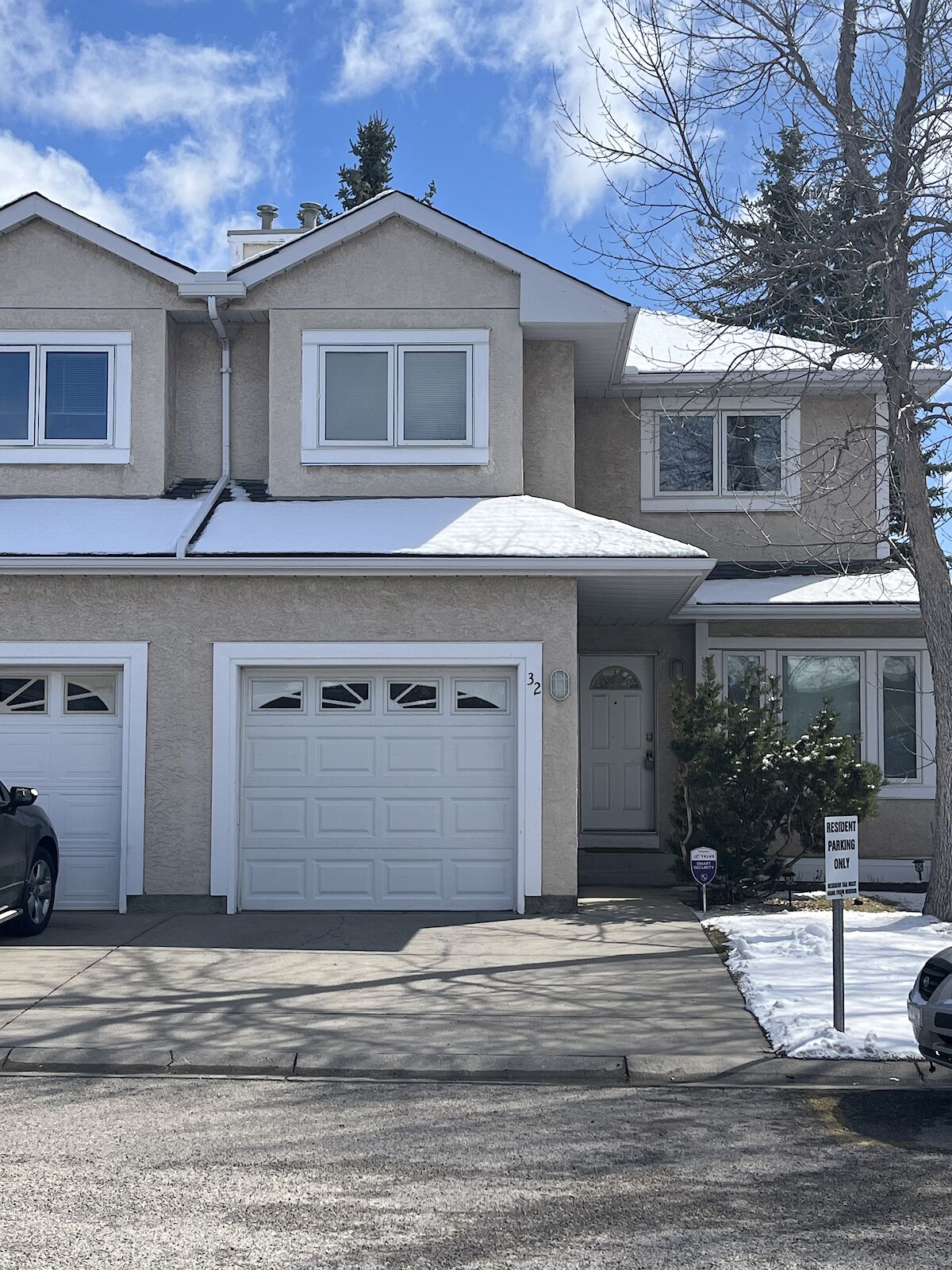 Calgary Townhouse For Rent | Sandstone | Clean and spacious townhouse ...