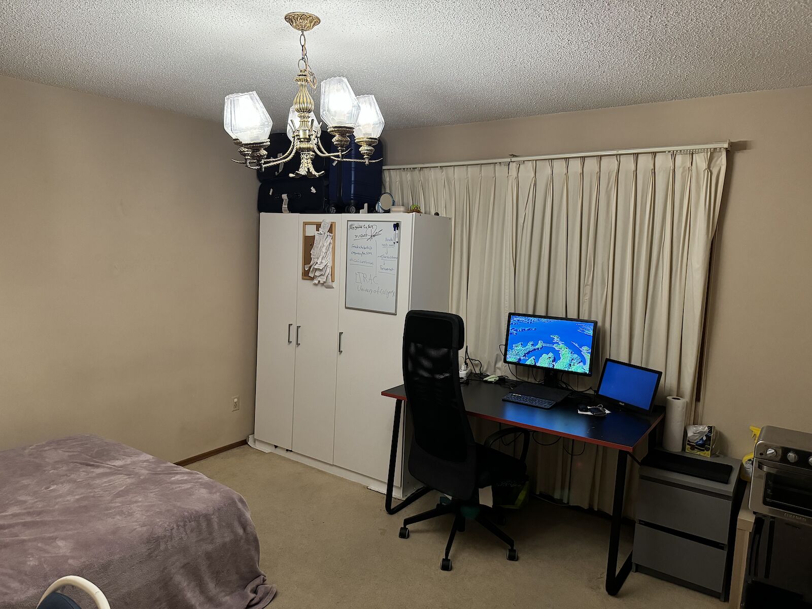 Calgary Room For Rent For Rent | Academy | 1 large bright bedroom close