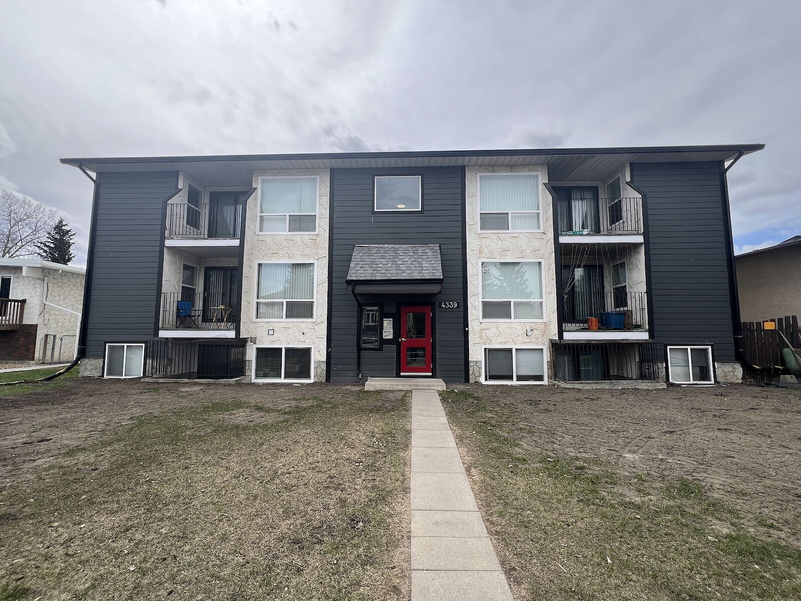 Calgary Pet Friendly Condo Unit For Rent | Bowness | One bedroom unit available on
