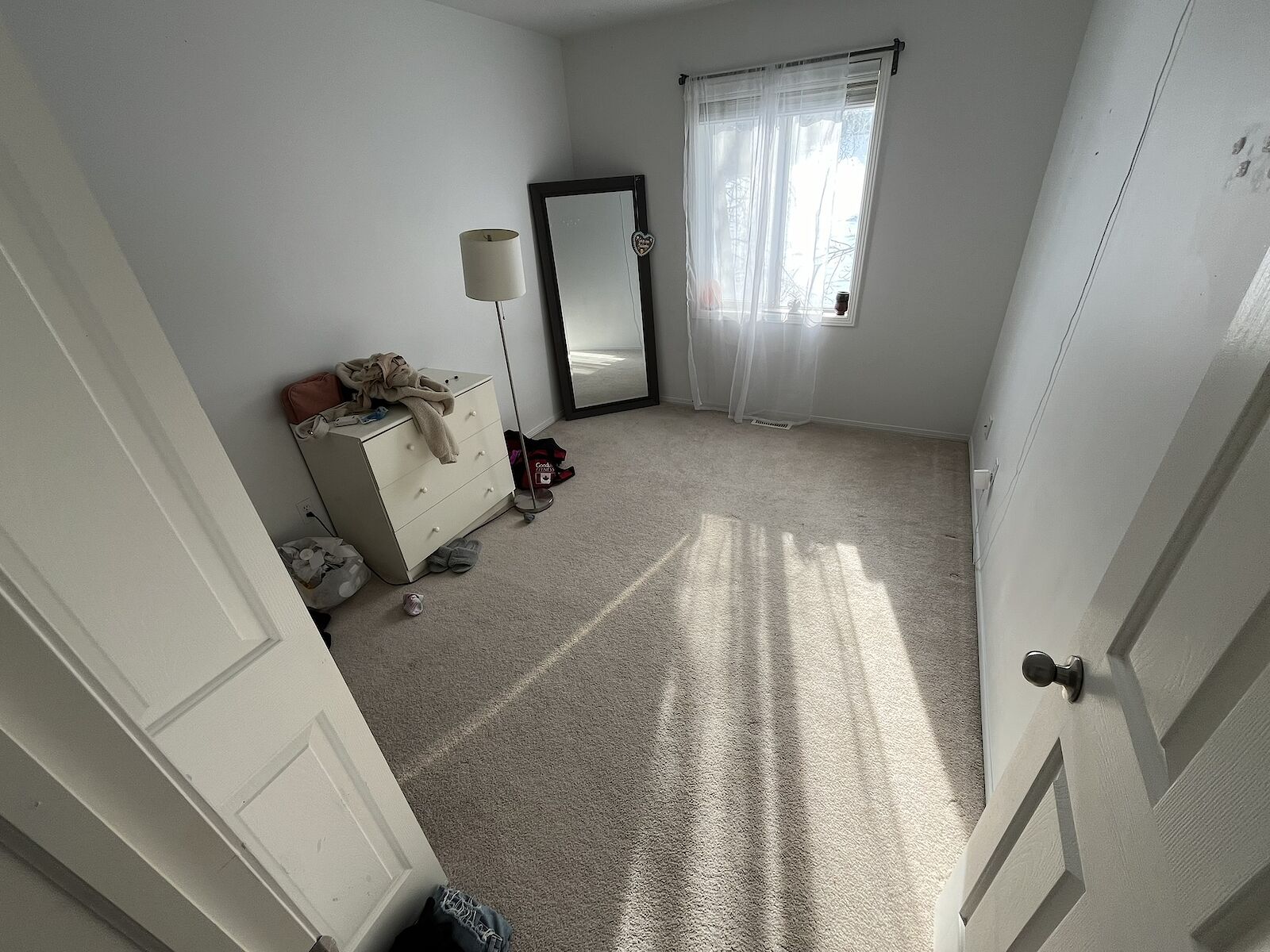 Calgary Room For Rent For Rent | Citadel | A bed room for rent