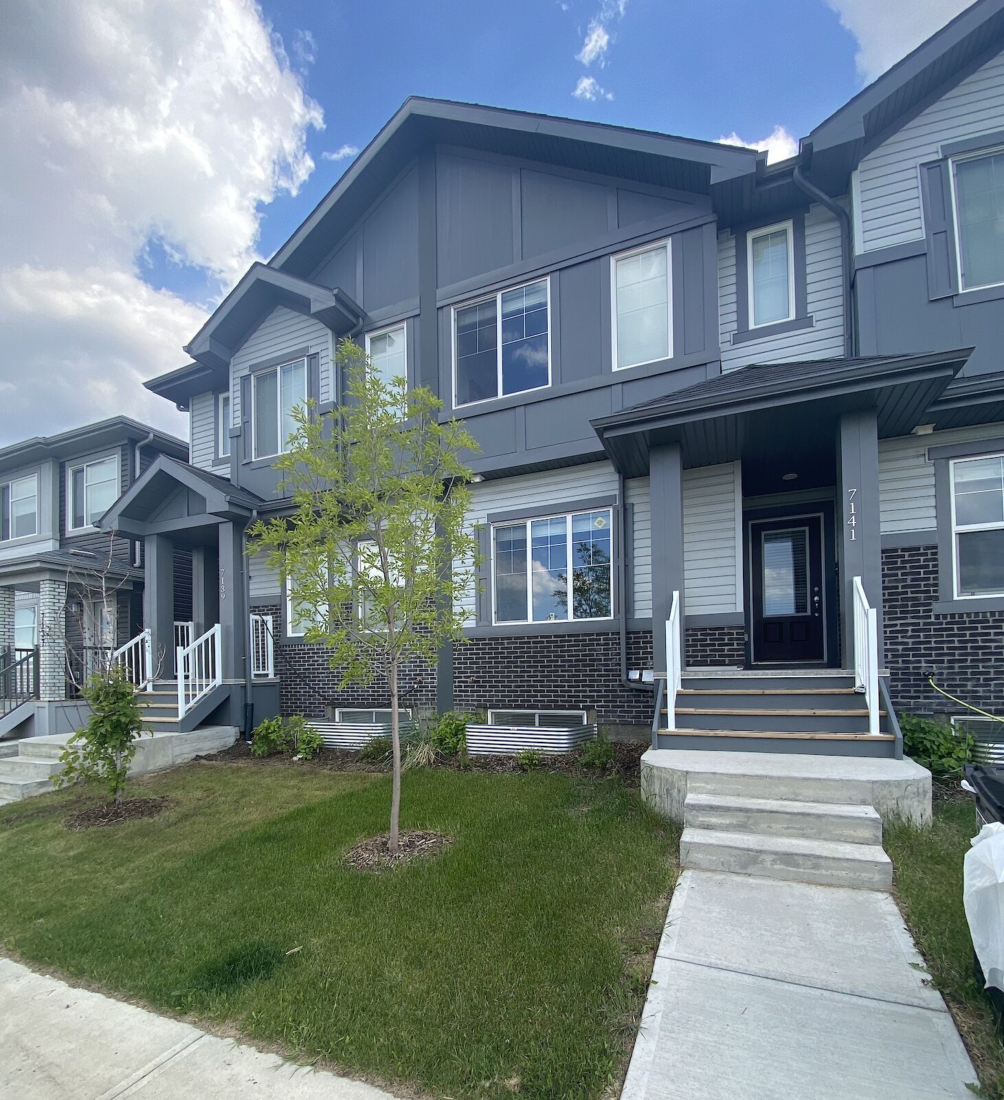 Edmonton Pet Friendly Main Floor For Rent | Crystallina Nera | Stunning ...