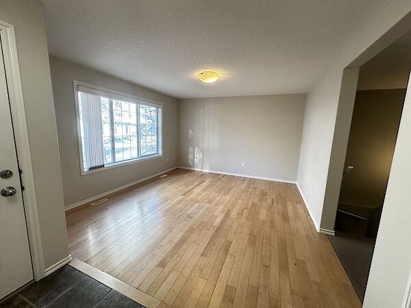 Edmonton 3 bedrooms Townhouse for rent. Property photo: 574613-3