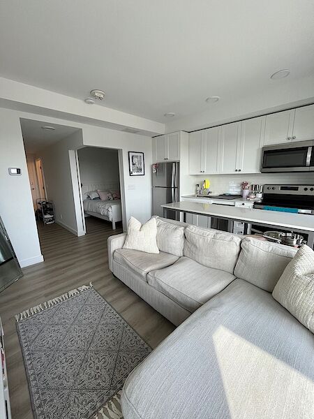 Calgary 1 bedroom Apartment for rent. Property photo: 583125-2