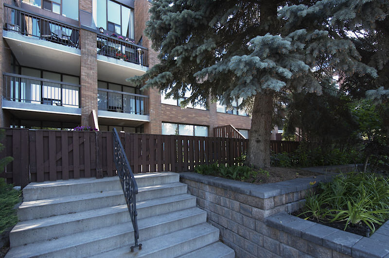 Calgary 1 bedroom Room For Rent for rent. Property photo: 599190-1