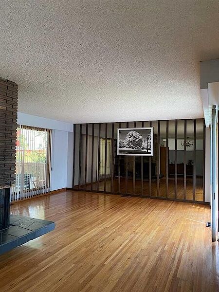 Large+bright+living+room+ Calgary 3 bedrooms House for rent. Property photo: 60794-2