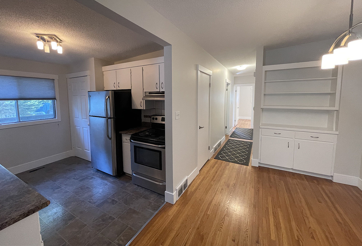 Calgary 3 bedrooms Main Floor for rent. Property photo: 68040-1