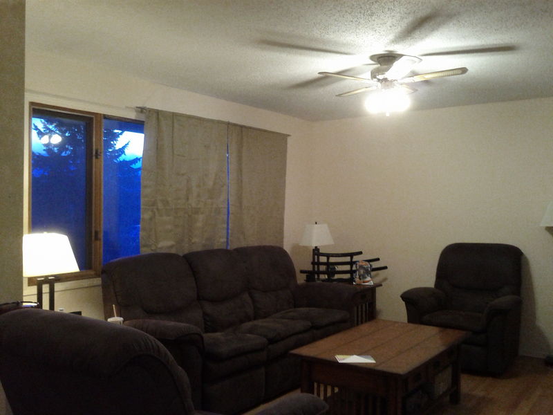 Calgary 2 bedrooms Main Floor for rent. Property photo: 70470-1