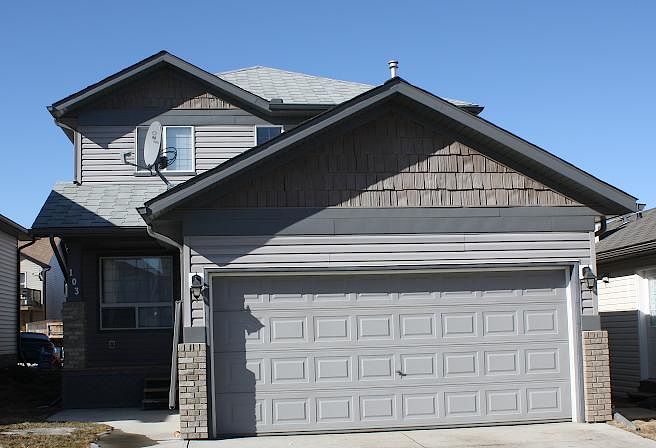 Okotoks 3 bedrooms House for rent. Property photo: 71463-1