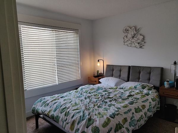 Calgary 4 bedrooms Townhouse for rent. Property photo: 72060-3
