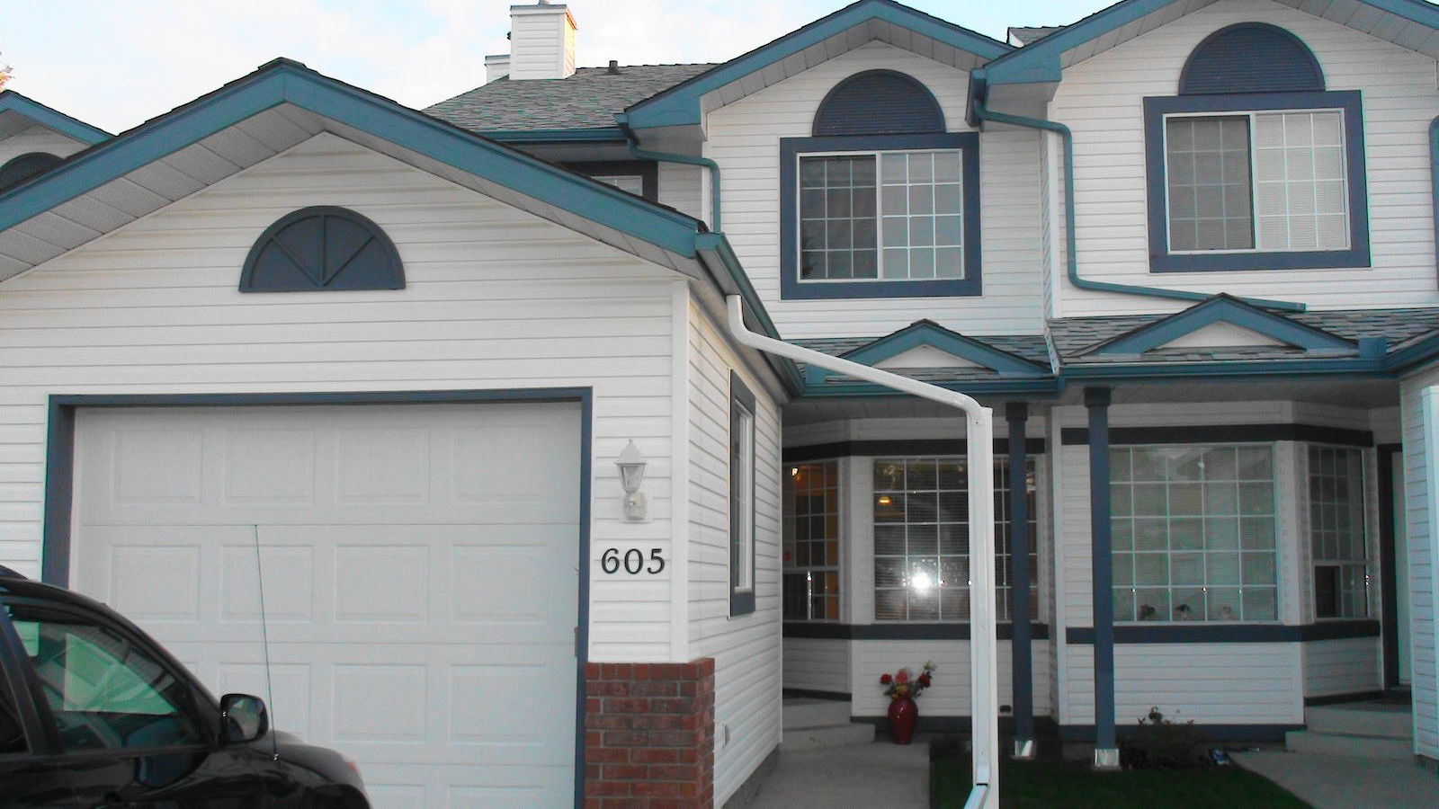 Calgary 3 bedrooms Townhouse for rent. Property photo: 72134-1