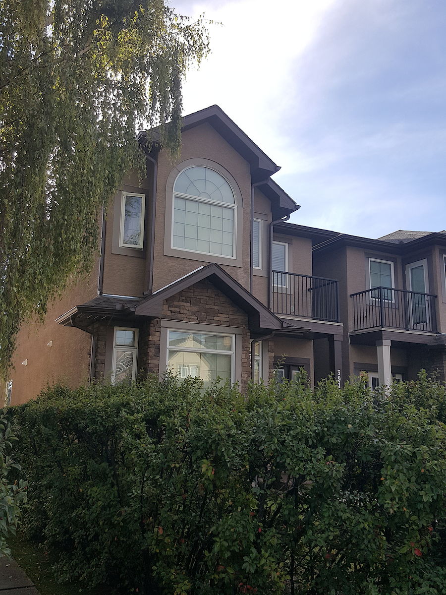 Calgary 4 bedrooms House for rent. Property photo: 72427-1