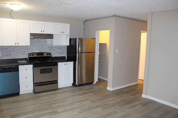 Calgary bachelor bedrooms Apartment for rent. Property photo: 75288-3