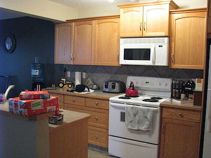 Cochrane 3 bedrooms Main Floor for rent. Property photo: 75378-3