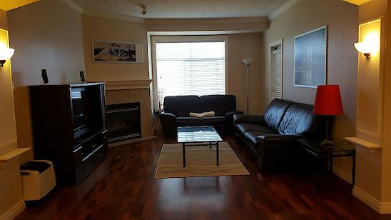 Calgary 2 bedrooms Condo Unit for rent. Property photo: 75701-2