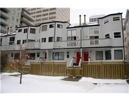 Calgary 1 bedroom Townhouse for rent. Property photo: 77007-1
