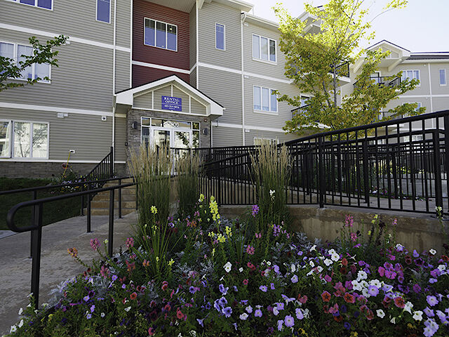 Calgary 2 bedrooms Apartment for rent. Property photo: 82259-1