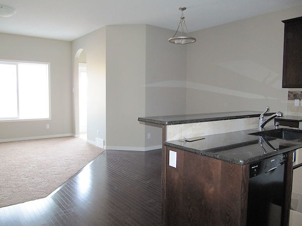 Calgary 3 + Den bedrooms House for rent. Property photo: 82870-3