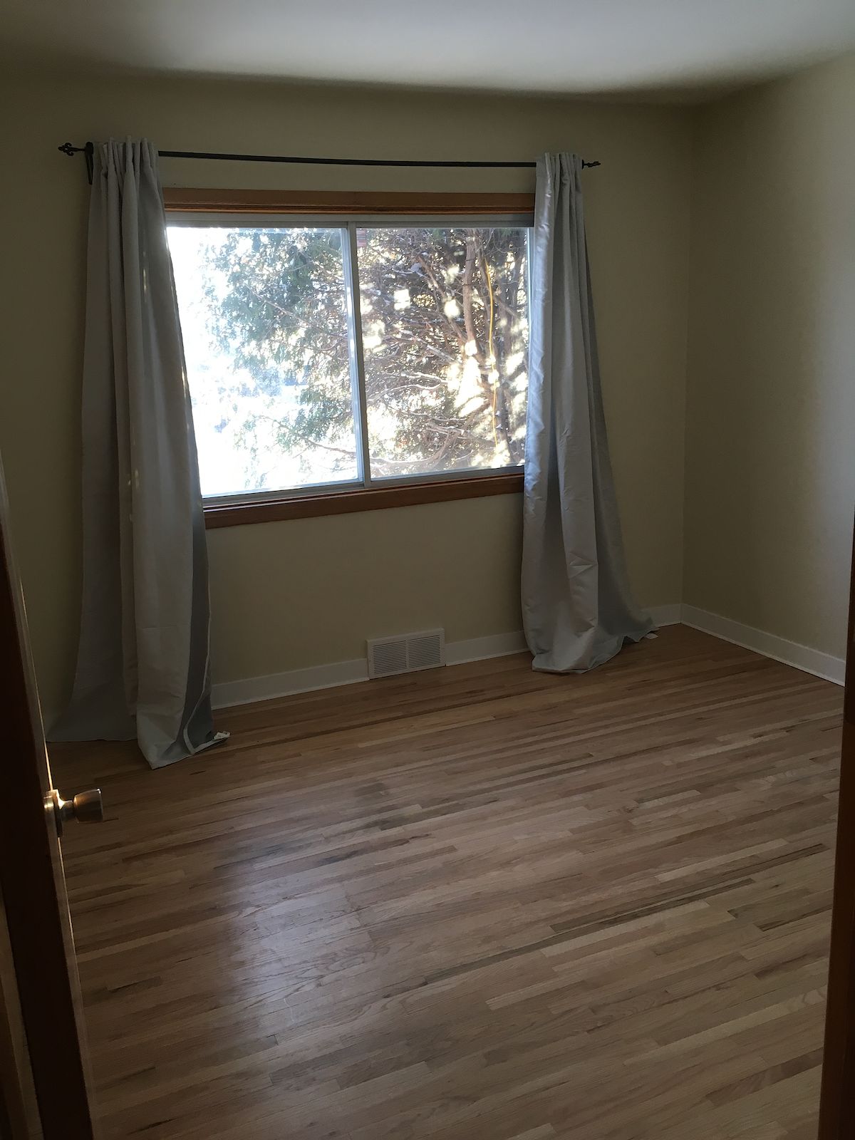 Calgary 1 bedroom Shared for rent. Property photo: 83159-1