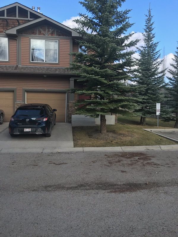Calgary 2 bedrooms Townhouse for rent. Property photo: 88464-1