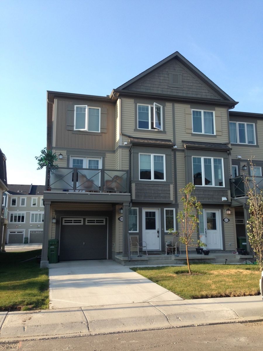 Airdrie 2 bedrooms Townhouse for rent. Property photo: 89547-1