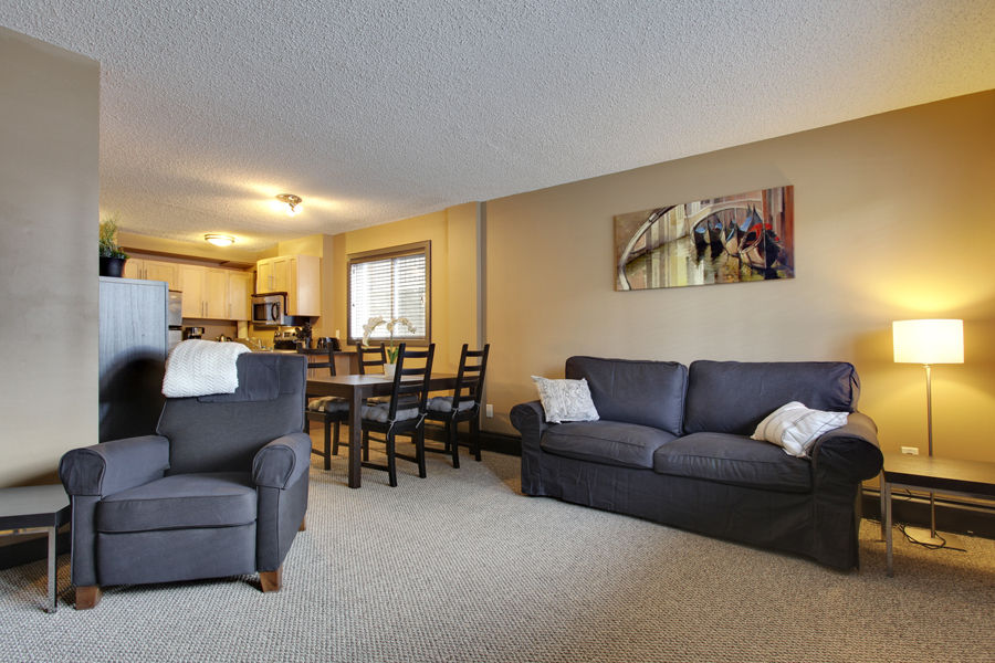 Calgary 1 bedroom Condo for rent. Property photo: 90437-1