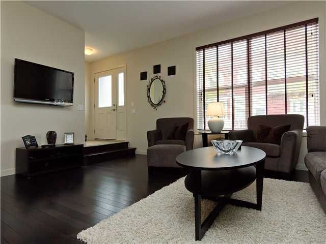 Calgary 2 bedrooms Townhouse for rent. Property photo: 91416-1