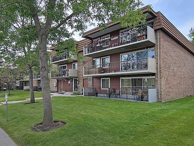 Calgary 2 bedrooms Condo for rent. Property photo: 94447-1