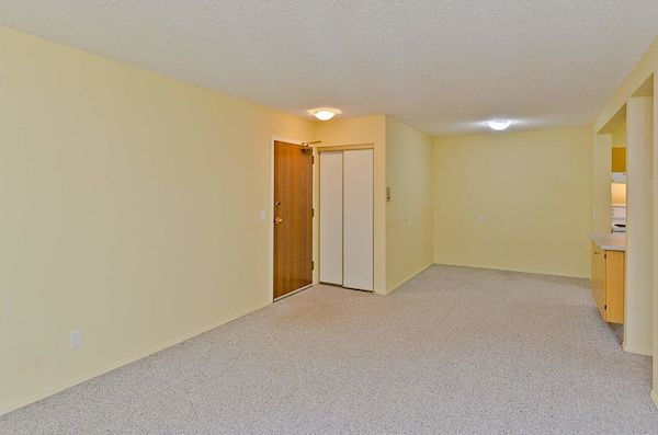 Calgary 1 bedroom Apartment for rent. Property photo: 96890-3